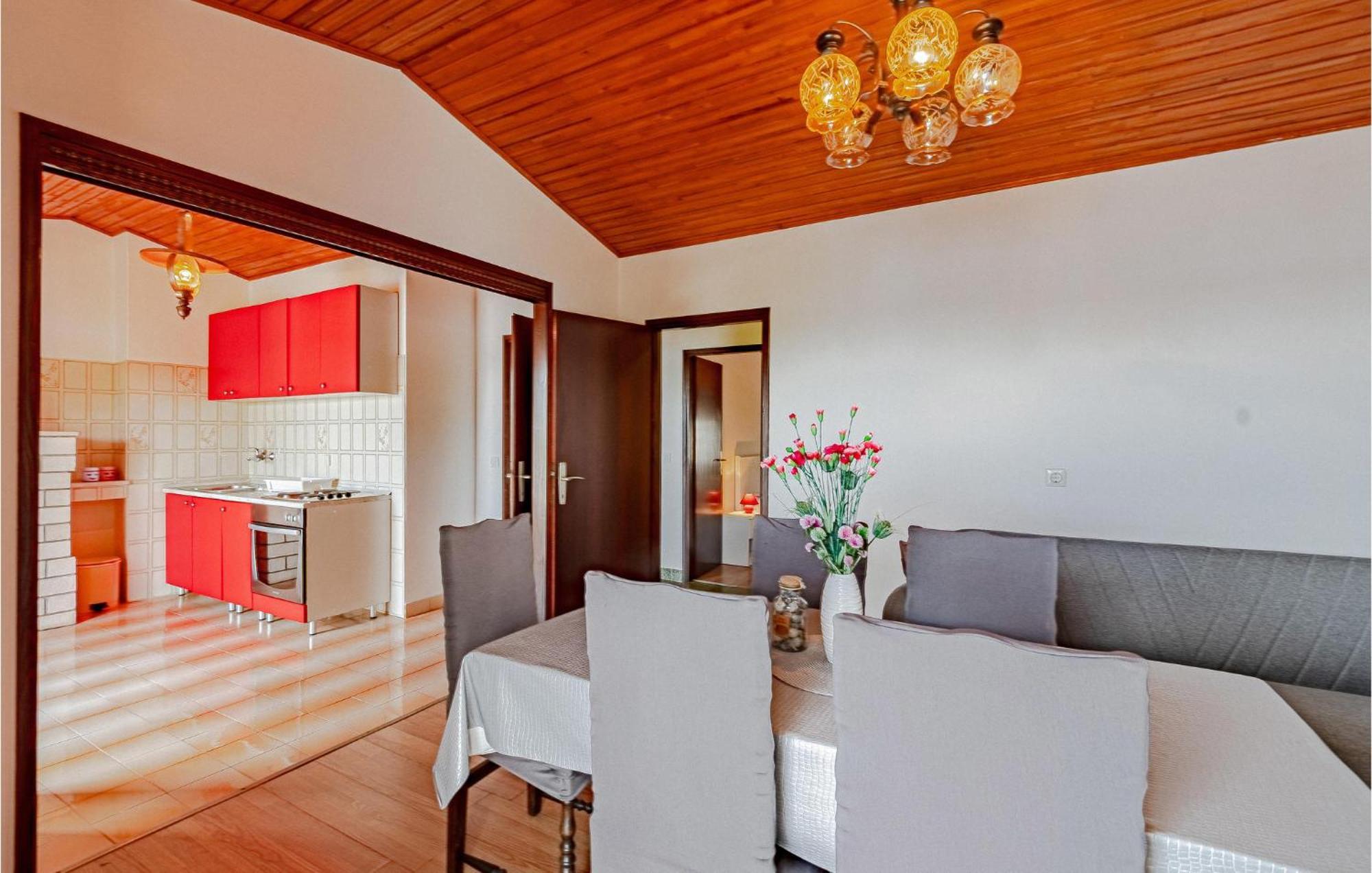 Beautiful Home In Prizba With Kitchen المظهر الخارجي الصورة