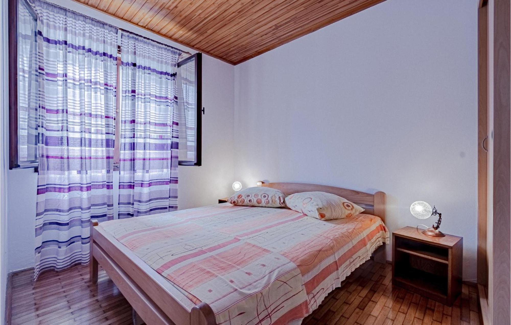 Beautiful Home In Prizba With Kitchen المظهر الخارجي الصورة