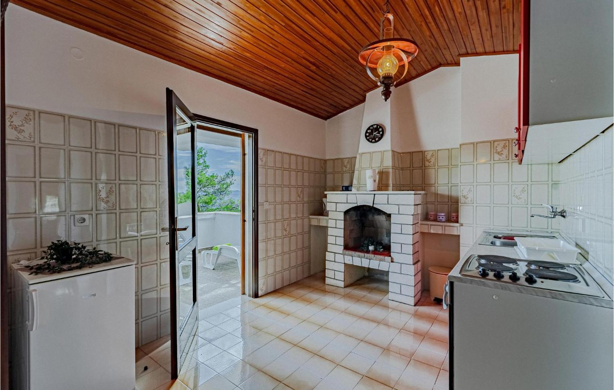 Beautiful Home In Prizba With Kitchen المظهر الخارجي الصورة