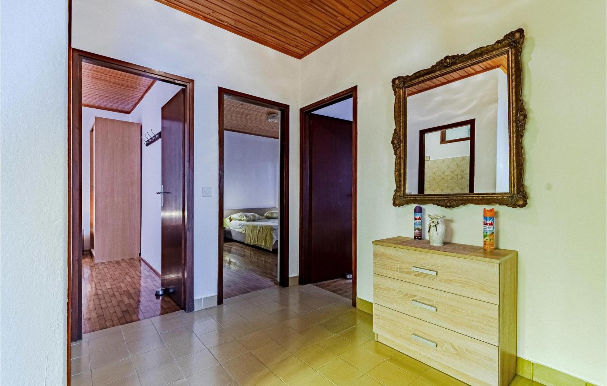 Beautiful Home In Prizba With Kitchen المظهر الخارجي الصورة
